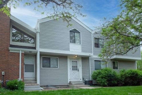 16 Nome St, Denver, CO 80012-6436