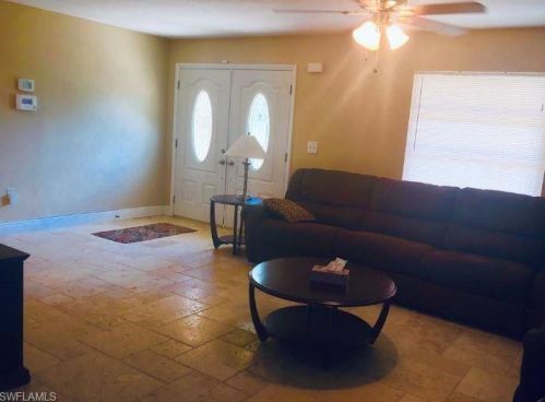 1121 38th St, Cape Coral, FL 33904-7948