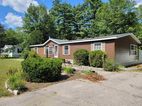 318 Fire Pond Rd, Hopkinton, NH 03229-2901