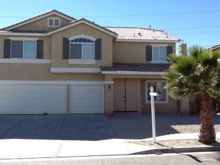 14211 Desert Rose St, Hesperia, CA 92344-4607