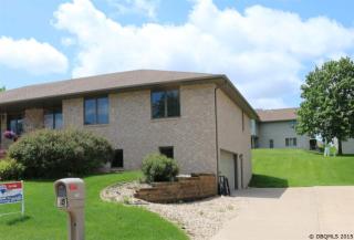 2195 Trenton Rd, Dubuque, IA 52002-2558