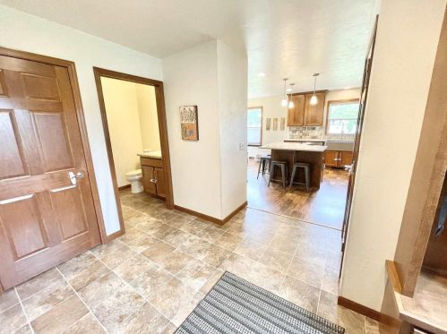 401 Sweetflag Ave, Fond Du Lac WI  54935-1875 exterior