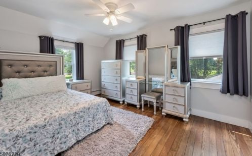 845 Vosseller Ave, Martinsville NJ  08836-2387 exterior