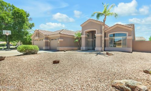 91 Windsor Dr, Gilbert, AZ 85233-8307