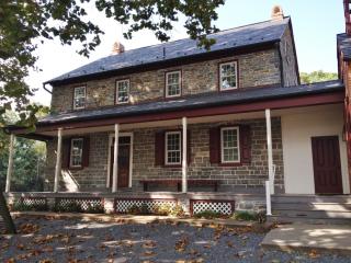 265 Plane Tree Dr, Lancaster PA  17603-4029 exterior