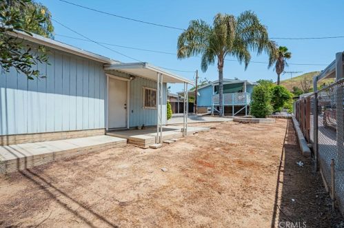 32389 Valley View Ave, Lake Elsinore CA  92530-0518 exterior