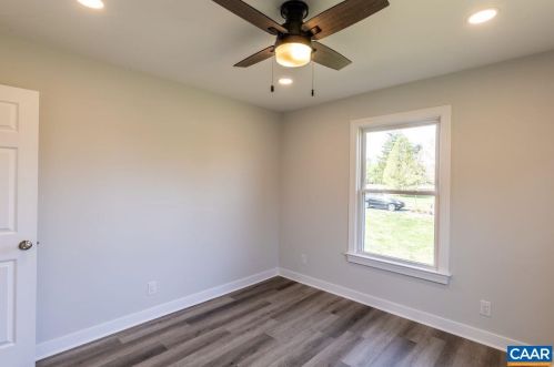 2514 Thomas Jefferson Pkwy, Bybee VA  22963-4808 exterior
