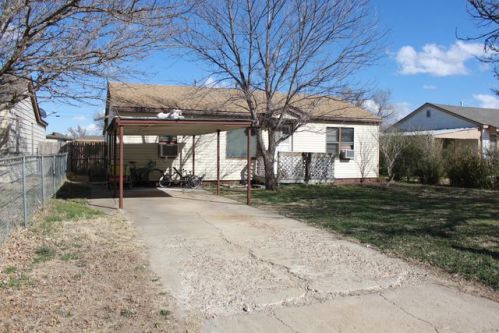 1408 Park Ave, Panhandle, TX 79068-3024
