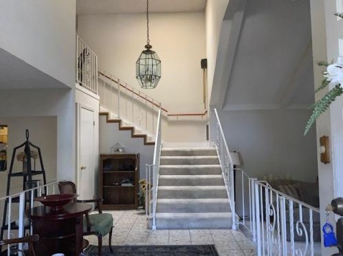 863 Upland Rd, Redwood City, CA 94062-3043