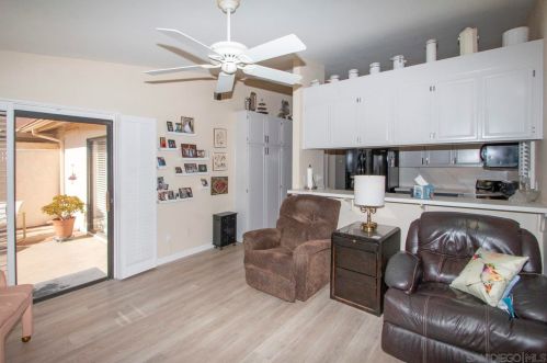 18076 Avenida Alozdra, San Diego CA 92128-1570 exterior