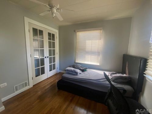 227 Rahway Ave, South Plainfield NJ  07080-3737 exterior