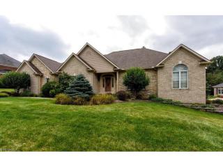 4883 Nobles Pond Dr, Canton, OH 44718-3845