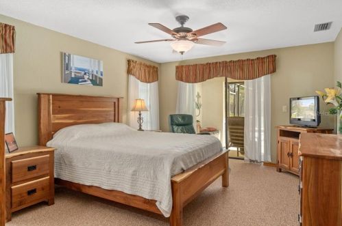 10208 Hoover St, Brooksville FL  34608-7137 exterior