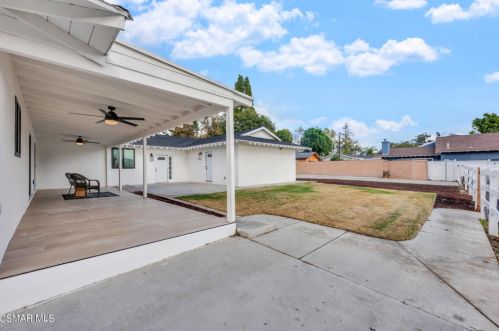 3096 Reservoir Dr, Simi Valley CA  93065-1001 exterior