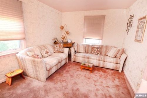 968 Phelps Rd, Teaneck NJ  07666-5624 exterior