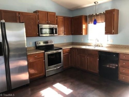 164 Creekside Dr, Farmington NC  27028-2832 exterior