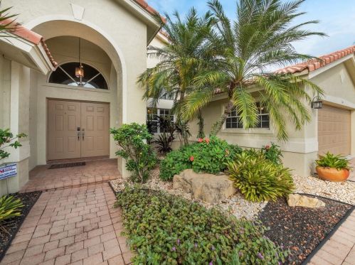 7440 Falls Rd, Boynton Beach, FL 33437-6315