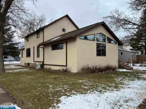 2130 11th Ave, Hibbing MN  55746-1835 exterior