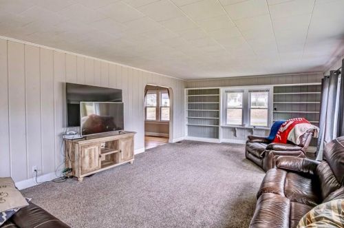 761 Upper Fredericktown Rd, Mount Vernon OH  43050-9607 exterior