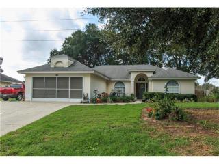2726 Bayview Dr, Eustis, FL 32726-6957