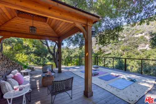1125 Old Topanga Canyon Rd, Topanga CA  90290-3825 exterior