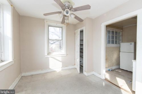 7701 Park Ave, Camden NJ  08109-3534 exterior