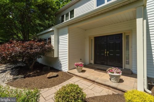 288 Huntsman Ln, Blue Bell PA  19422-2818 exterior