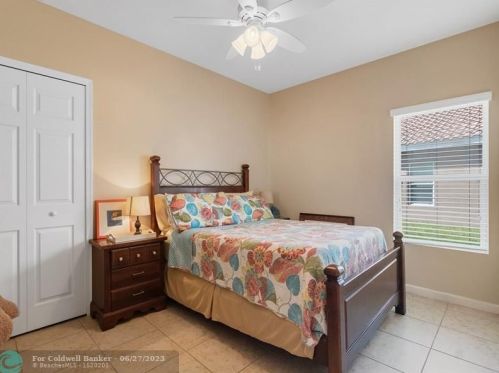 1745 Berkshire Cir, Vero Beach FL 32968-6715 exterior