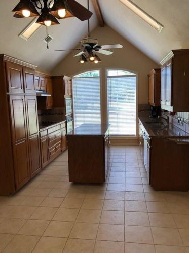 101 Old Alton Dr, Denton TX  76210-2009 exterior