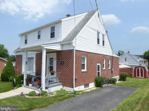 64 School St, Three Churches, WV 26757-1521