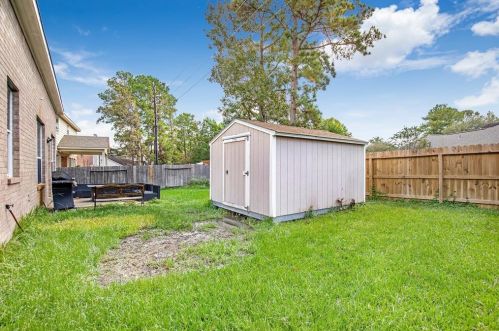 8514 Sports Haven Dr, Humble TX  77346-6000 exterior