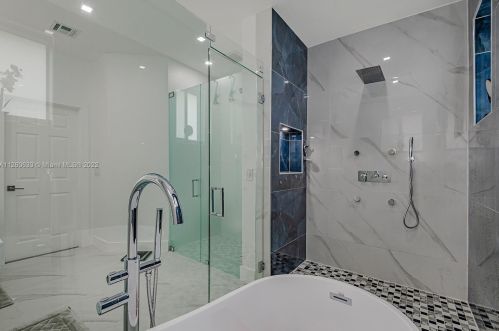 13040 52nd St, Hollywood FL  33027-5453 exterior