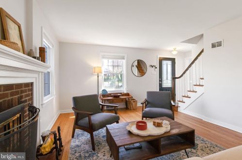 251 Primrose Ave, Lancaster PA  17601-3820 exterior