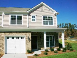 5664 Tipperlinn Way, Charlotte, NC 28278-6669