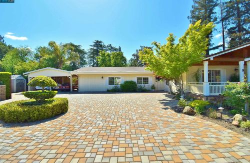 101 Amigo Rd, Danville, CA 94526-2712