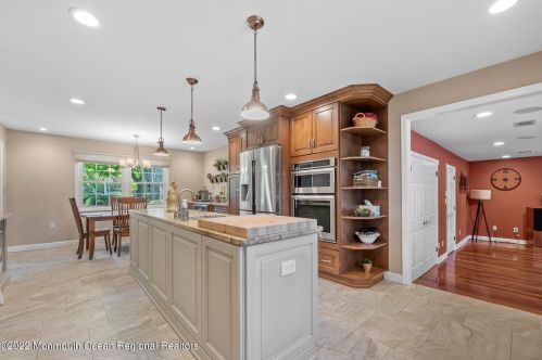 99 Leonard Ave, Leonardo NJ  07737-1538 exterior