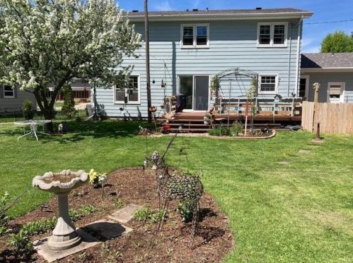 1025 Newbury St, Ripon WI  54971-1838 exterior