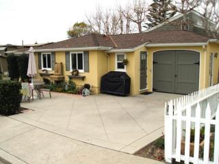542 Legion St, Laguna Beach CA  92651-2558 exterior