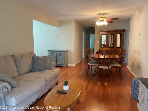 10 Dartmoor Rd, Bricktown NJ  08724-2057 exterior