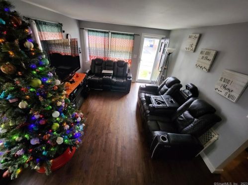 457 Lincoln Ave, Bridgeport CT  06606-5240 exterior