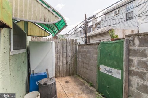 2214 Cantrell St, Philadelphia PA  19145-3307 exterior