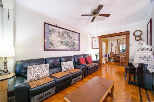 102-30 91st Ave, Jamaica, NY 11418-2822