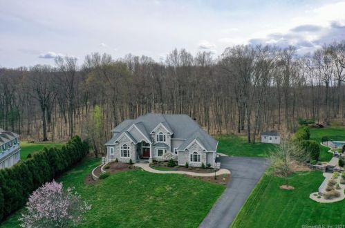 216 Watch Hill Rd, Kensington CT  06037-3657 exterior