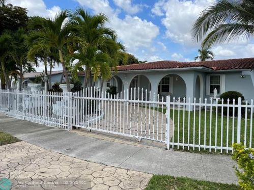 204 102nd Ct, Miami, FL 33174-1764