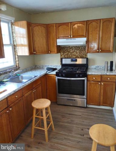 630 Cherry St, Norristown PA 19401-3802 exterior