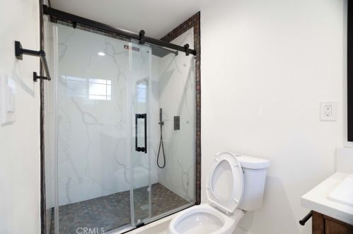 11512 La Maida St, North Hollywood CA  91601-4323 exterior