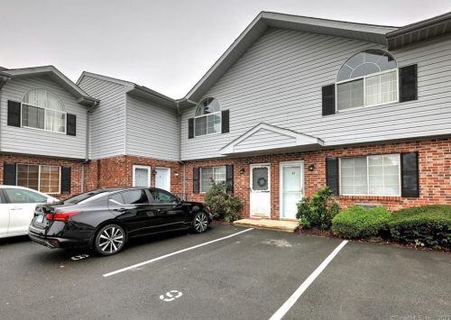 975 Meriden Rd, Waterbury, CT 06705-3155