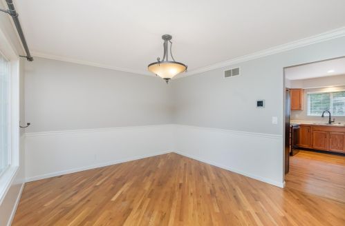 8424 Woodcreek Dr, Florence KY  41042-8261 exterior