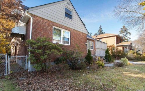83-24 243rd St, Jamaica, NY 11426-1319