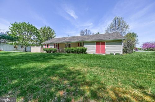 32 Beechwood Dr, Charnita PA  17320-9207 exterior